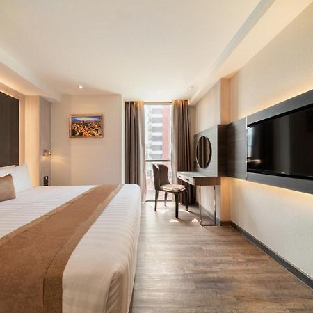 Aspira Parc Sukhumvit 22 Hotel Bangkok Bagian luar foto