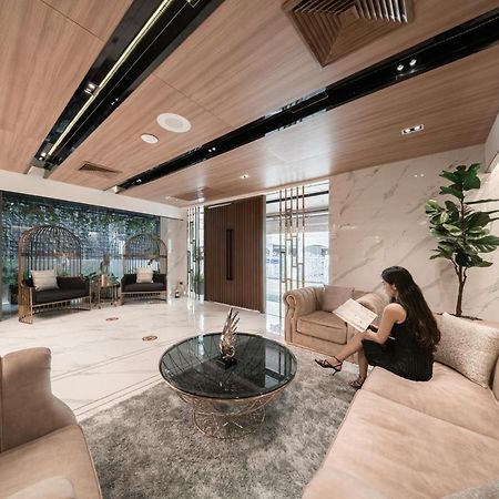 Aspira Parc Sukhumvit 22 Hotel Bangkok Bagian luar foto