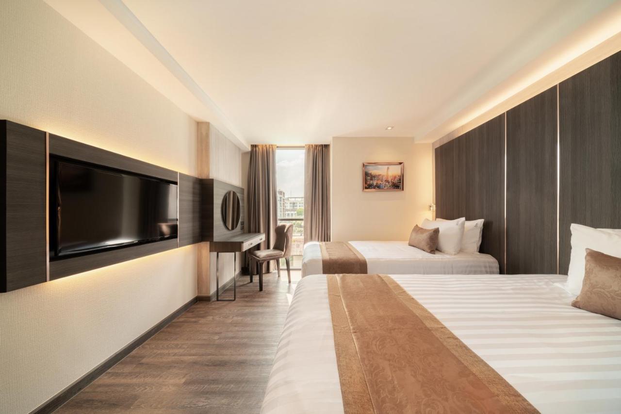 Aspira Parc Sukhumvit 22 Hotel Bangkok Bagian luar foto