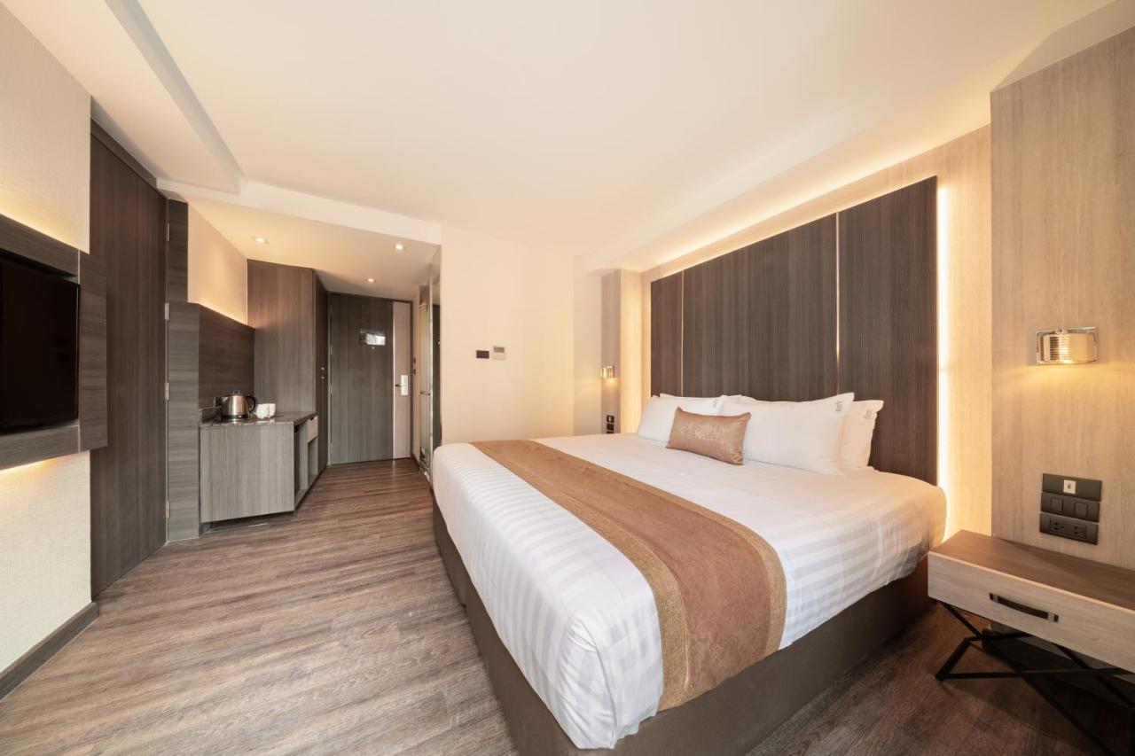 Aspira Parc Sukhumvit 22 Hotel Bangkok Bagian luar foto