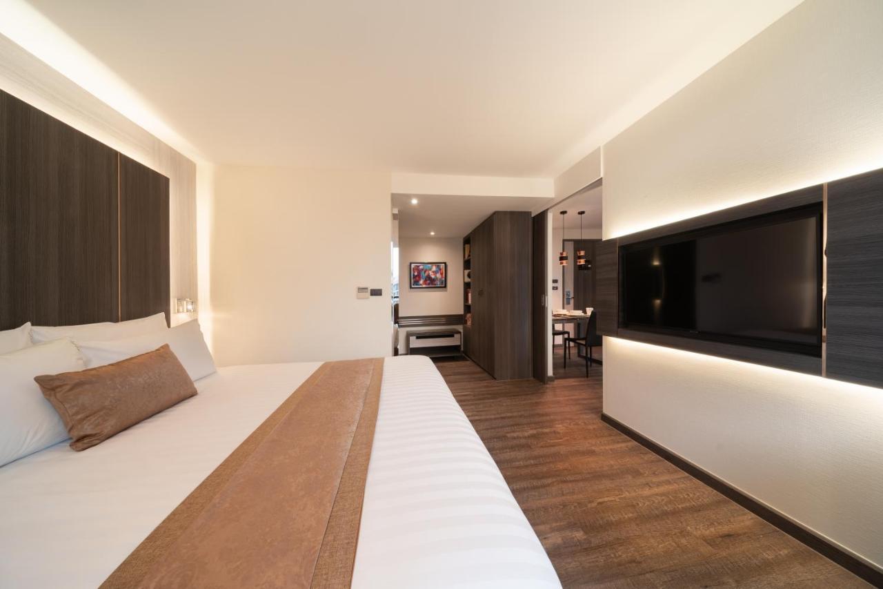 Aspira Parc Sukhumvit 22 Hotel Bangkok Bagian luar foto